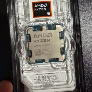 AMD RYZEN 9 9900 X CPU